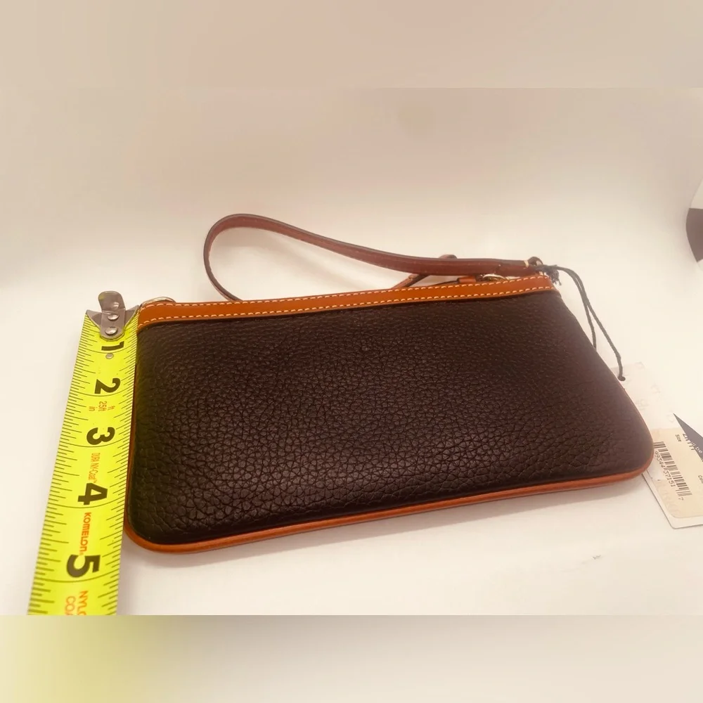 DOONEY & BOURKE
Leather Black Zippy Pouch Wristlet - Picture 8 of 8